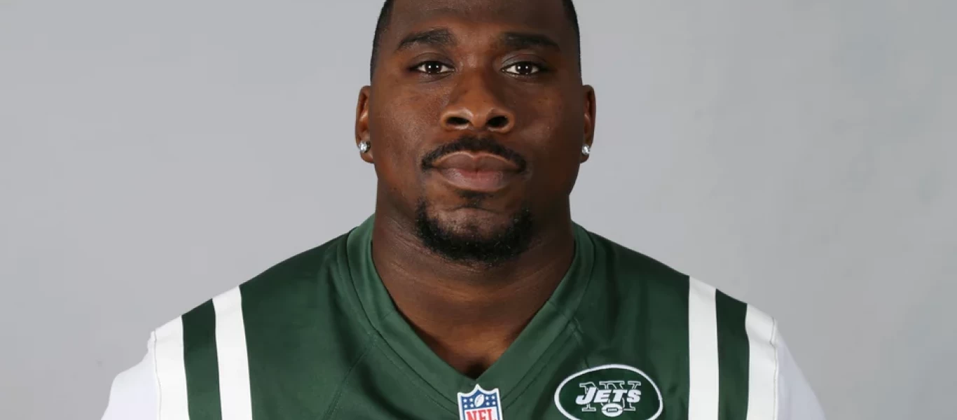 Πρώην παίκτης ΝFL ξυλοκόπησε άγρια την πρώην σύντροφό του μπροστά στον 5 μηνών γιο τους (βίντεο-φωτο)